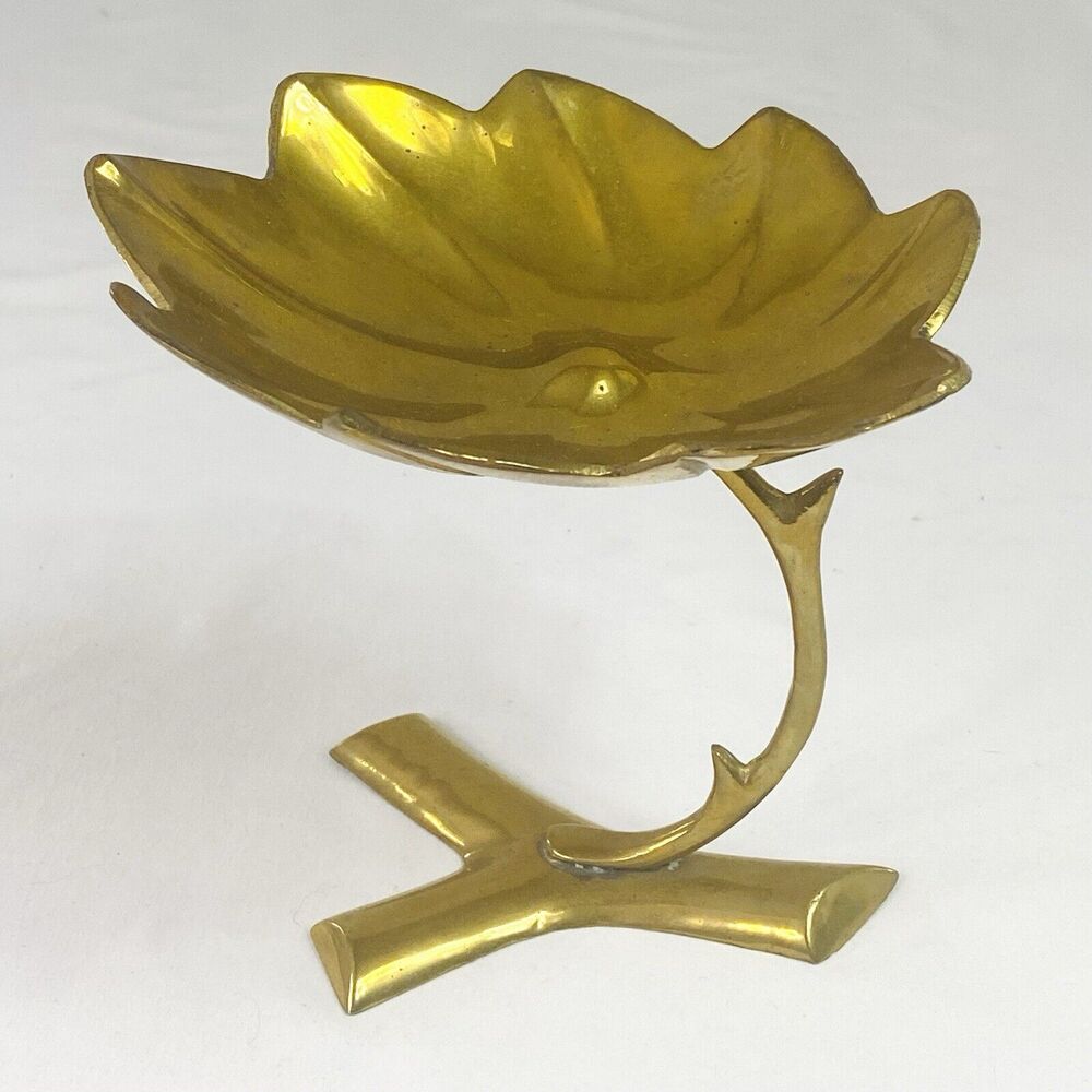Vintage Brass Lily Pad Leaf Pedestal Trinket Jewelry Soap Dish 6”